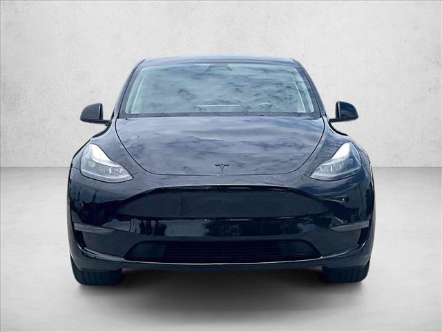 Used 2024 Tesla Model Y 2WD video 3