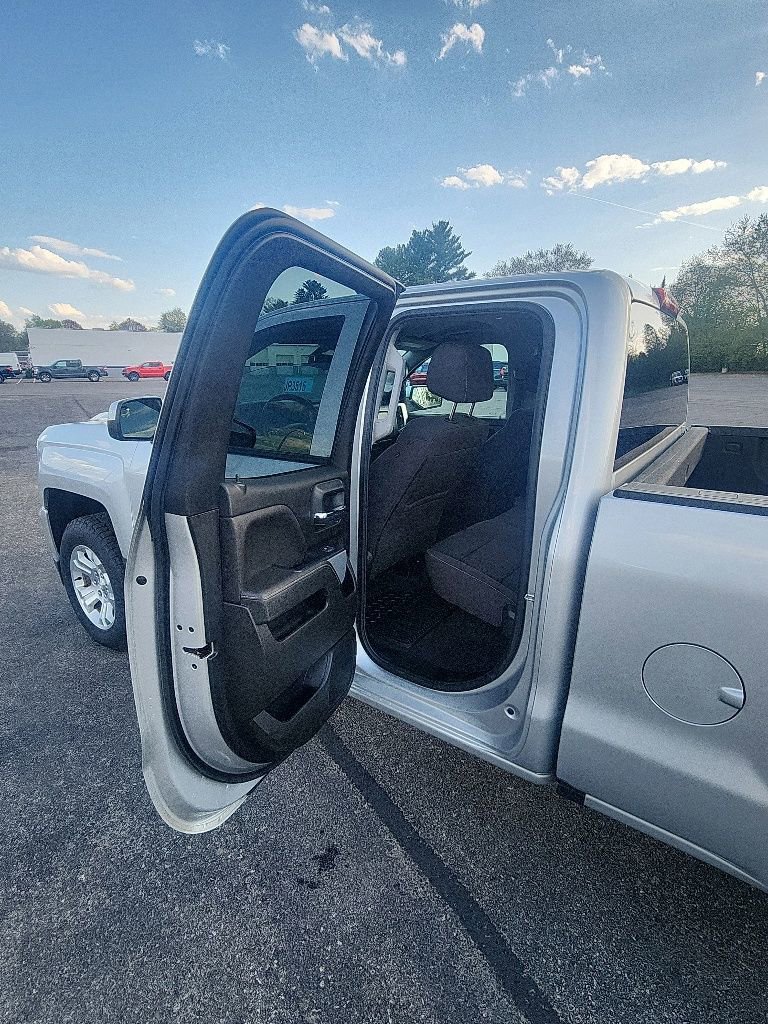 Used 2019 Chevrolet Silverado 1500 LT w/ All Star Edition AWD/4WD image 10