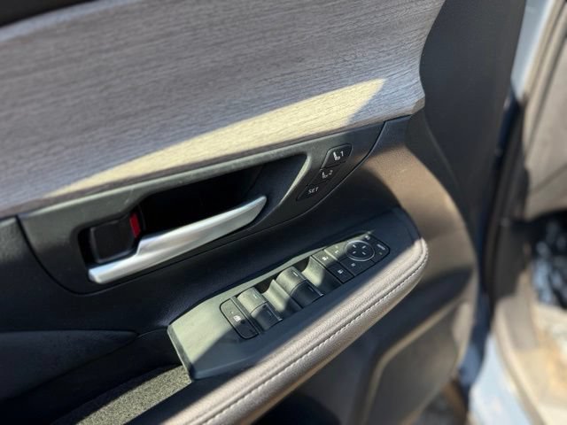 Used 2024 Toyota Grand Highlander AWD Hybrid image 15