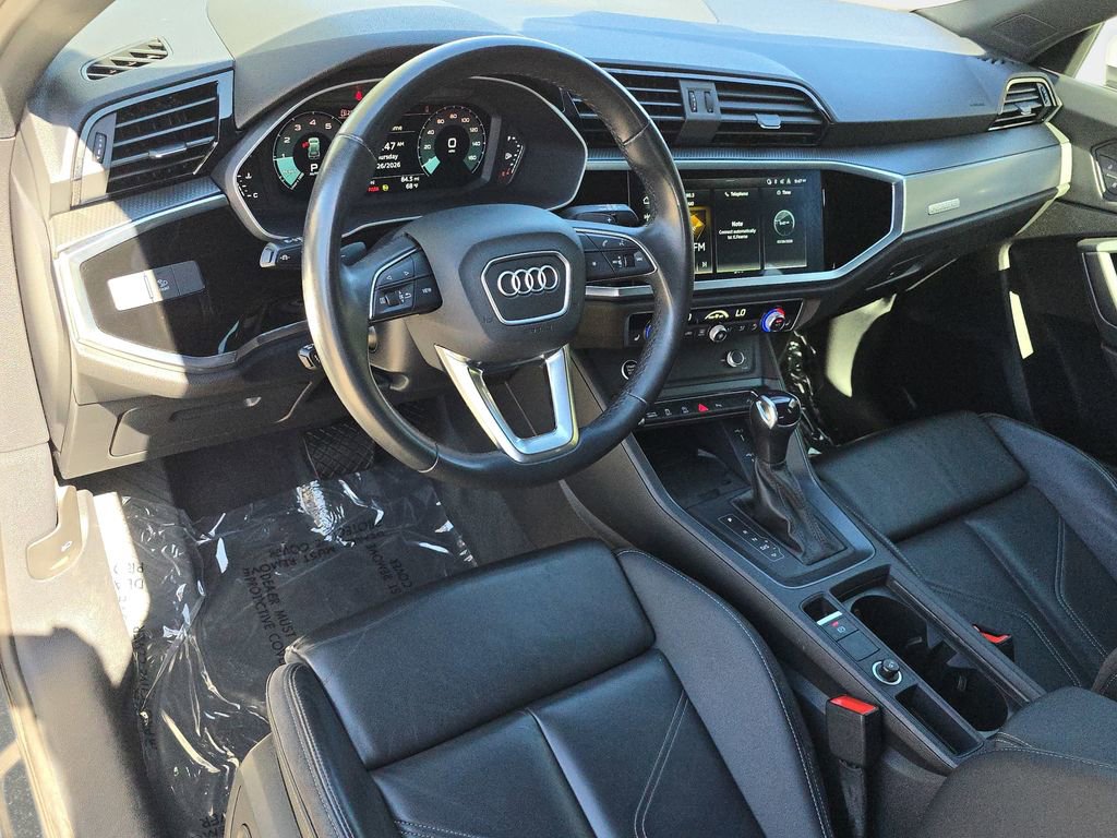 Certified 2023 Audi Q3 2.0T Premium Plus w/ Premium Plus Package AWD/4WD image 19