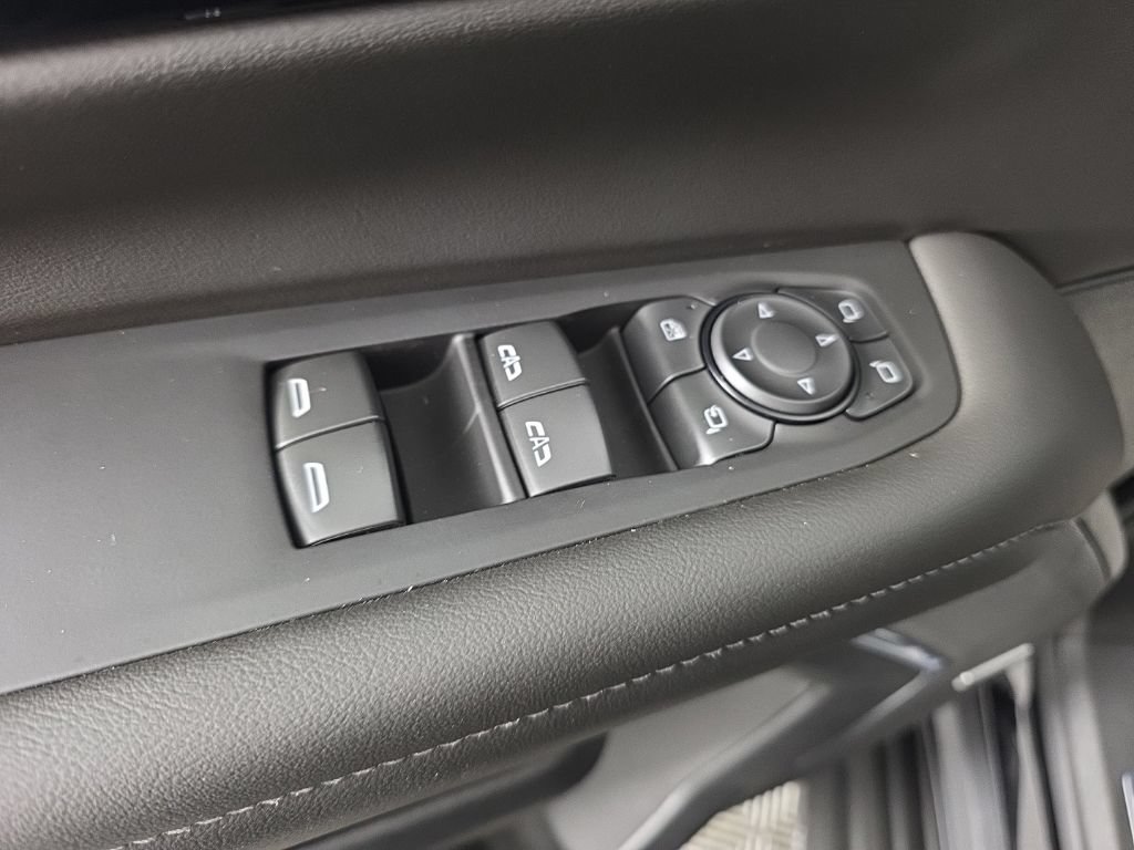 New 2026 Chevrolet Suburban LT w/ Comfort Package AWD/4WD image 13