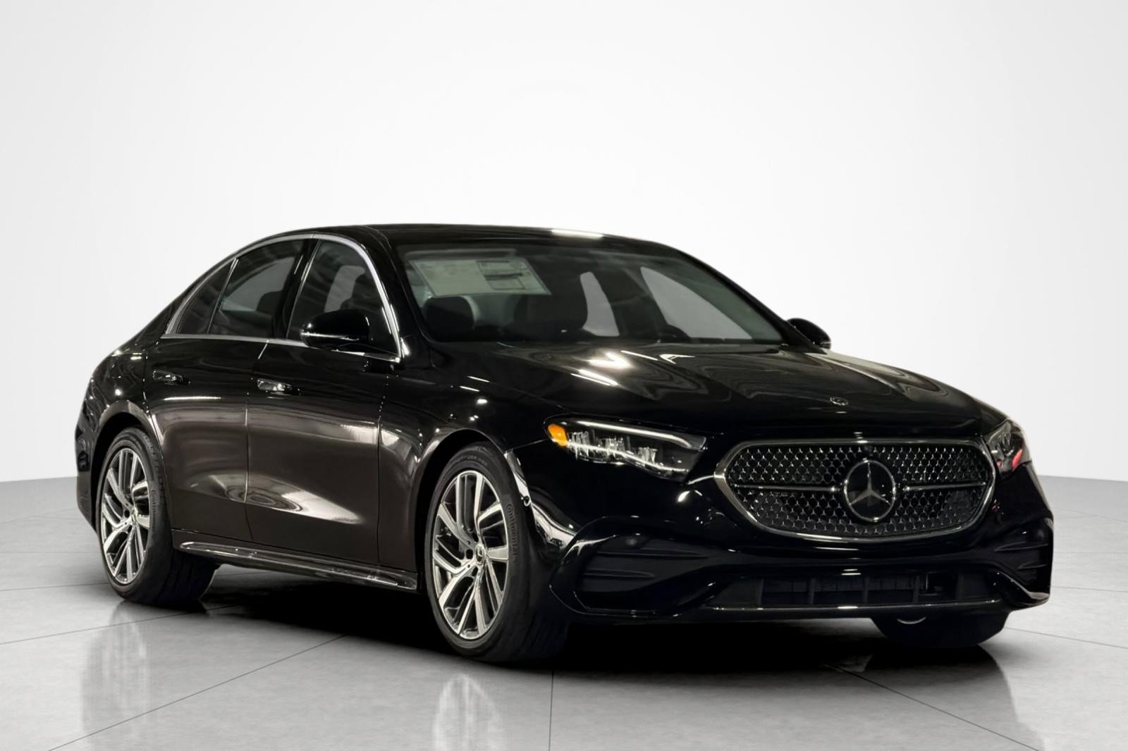New 2027 Mercedes-Benz E 450 4MATIC Sedan image 7