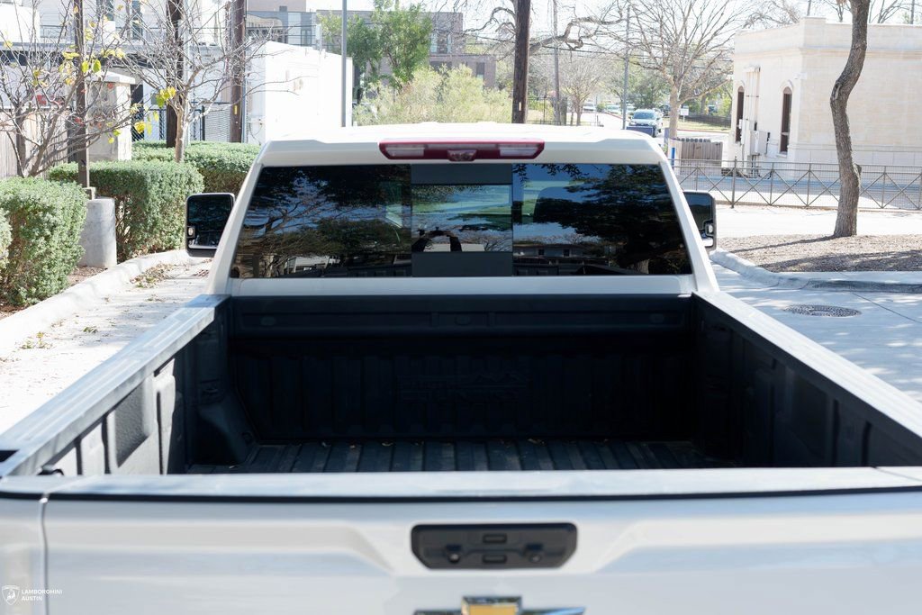 Used 2024 Chevrolet Silverado 3500 High Country w/ High Country Premium Package AWD/4WD image 28