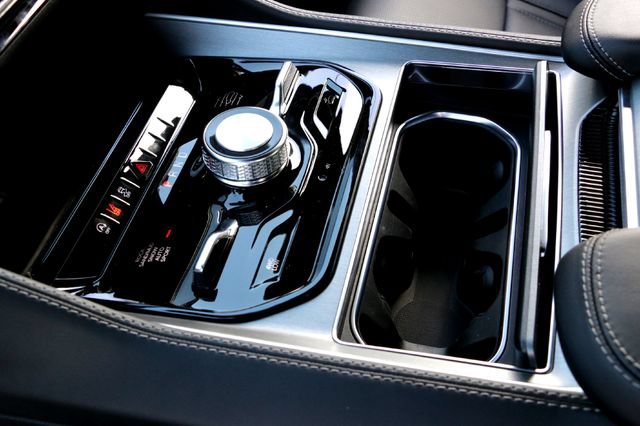 New 2026 Jeep Grand Wagoneer Limited AWD/4WD image 15