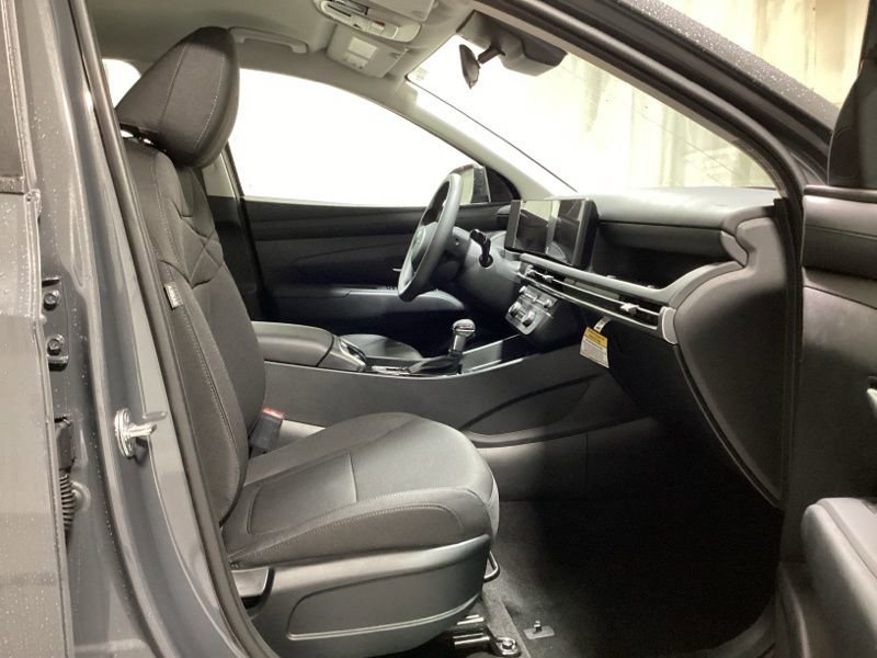 New 2026 Hyundai Tucson SE image 12