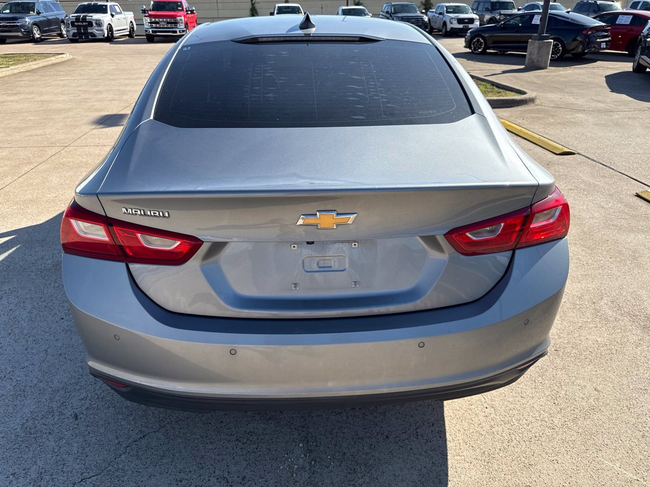 Used 2024 Chevrolet Malibu LS w/ Driver Confidence Package FWD image 9