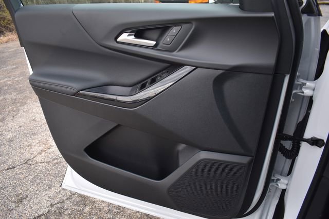 New 2026 Chevrolet Equinox LT w/ Safety and Technology Package image 32