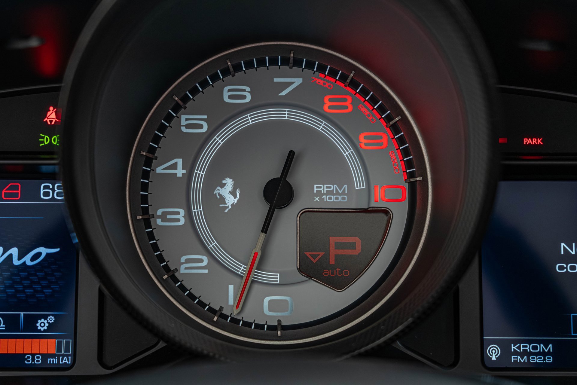 Certified 2020 Ferrari Portofino image 34