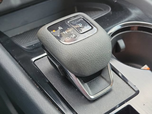 Used 2024 Nissan Rogue S AWD/4WD image 31