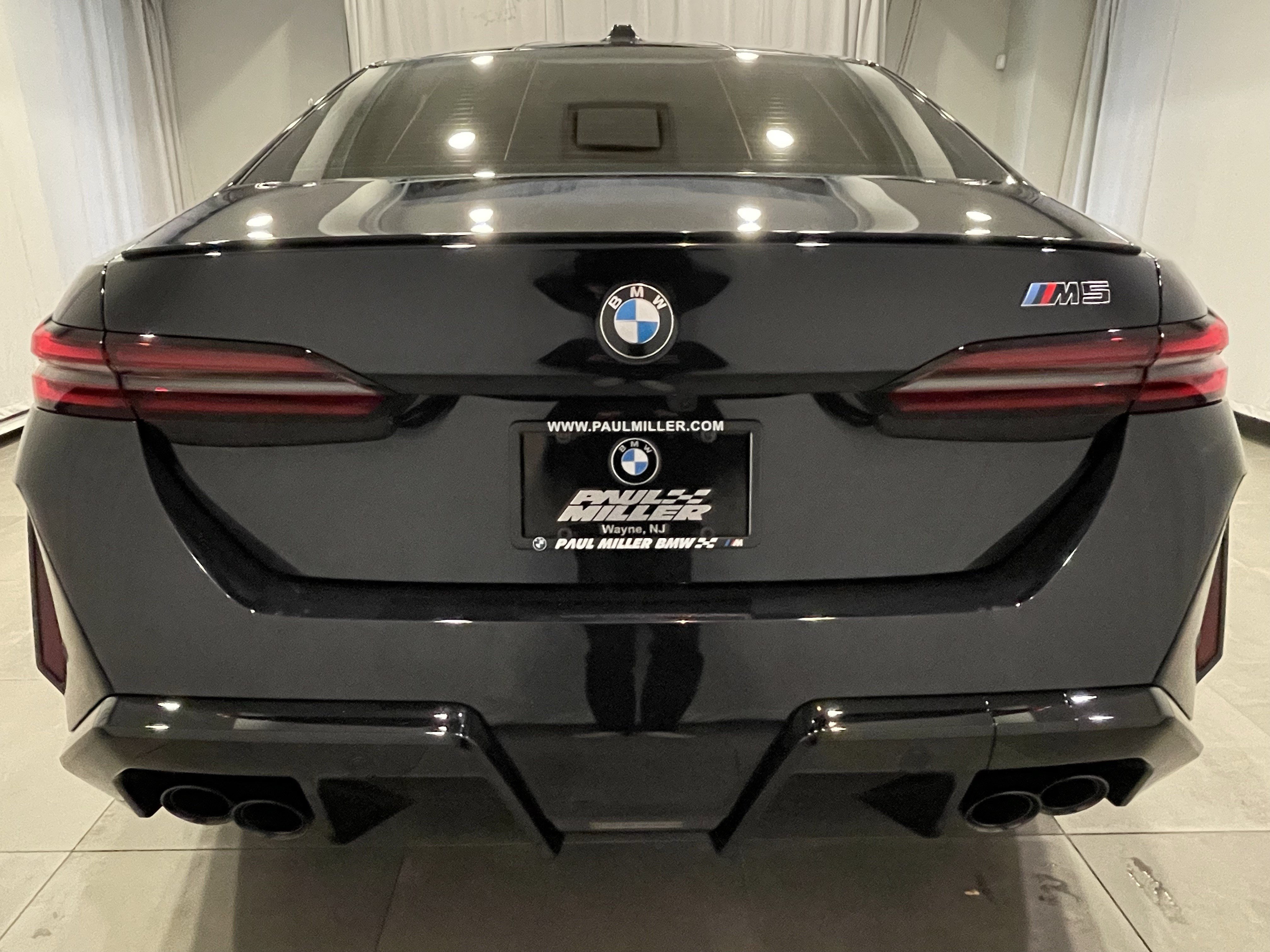 Certified 2025 BMW M5 w/ Executive Package AWD/4WD image 5