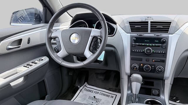 Used 2011 Chevrolet Traverse LS FWD image 19