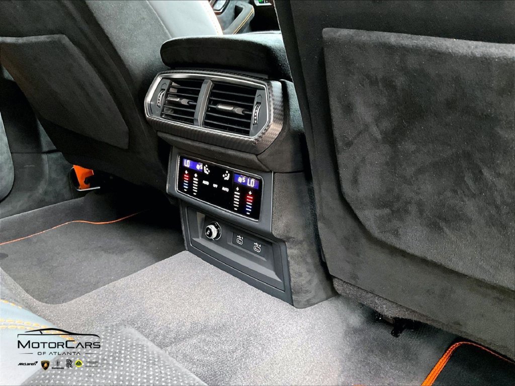Used 2023 Lamborghini Urus Performante AWD/4WD image 27
