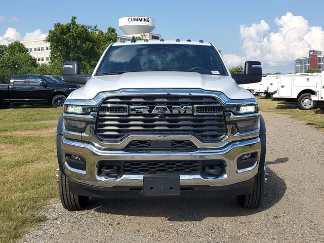 New 2025 RAM 5500 Tradesman AWD/4WD image 2
