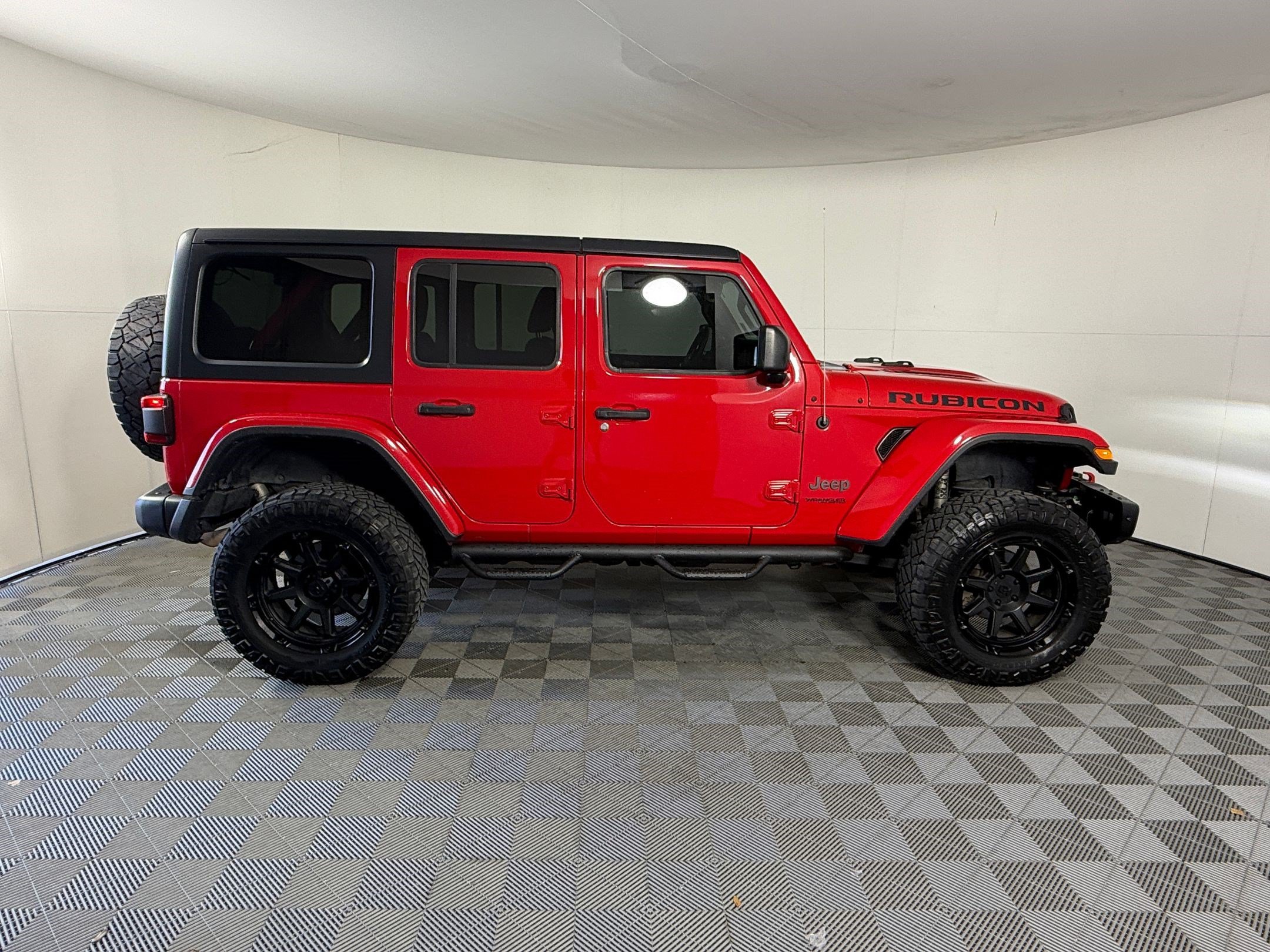 Used 2018 Jeep Wrangler Unlimited Rubicon AWD/4WD image 8