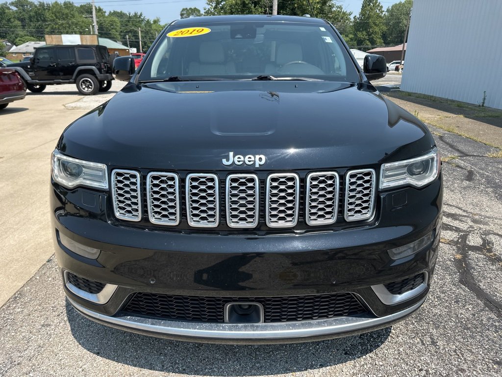 Used 2019 Jeep Grand Cherokee Summit image 2