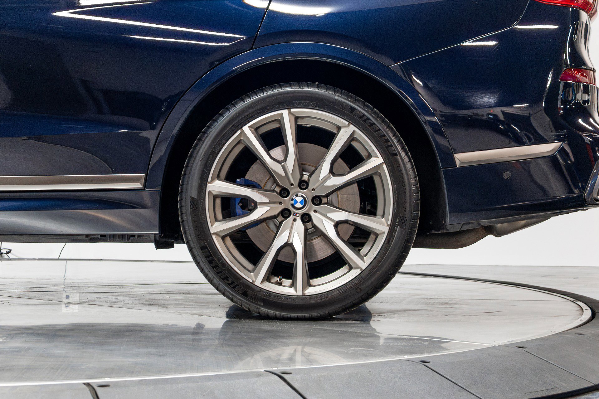 Used 2021 BMW X7 M50i image 46