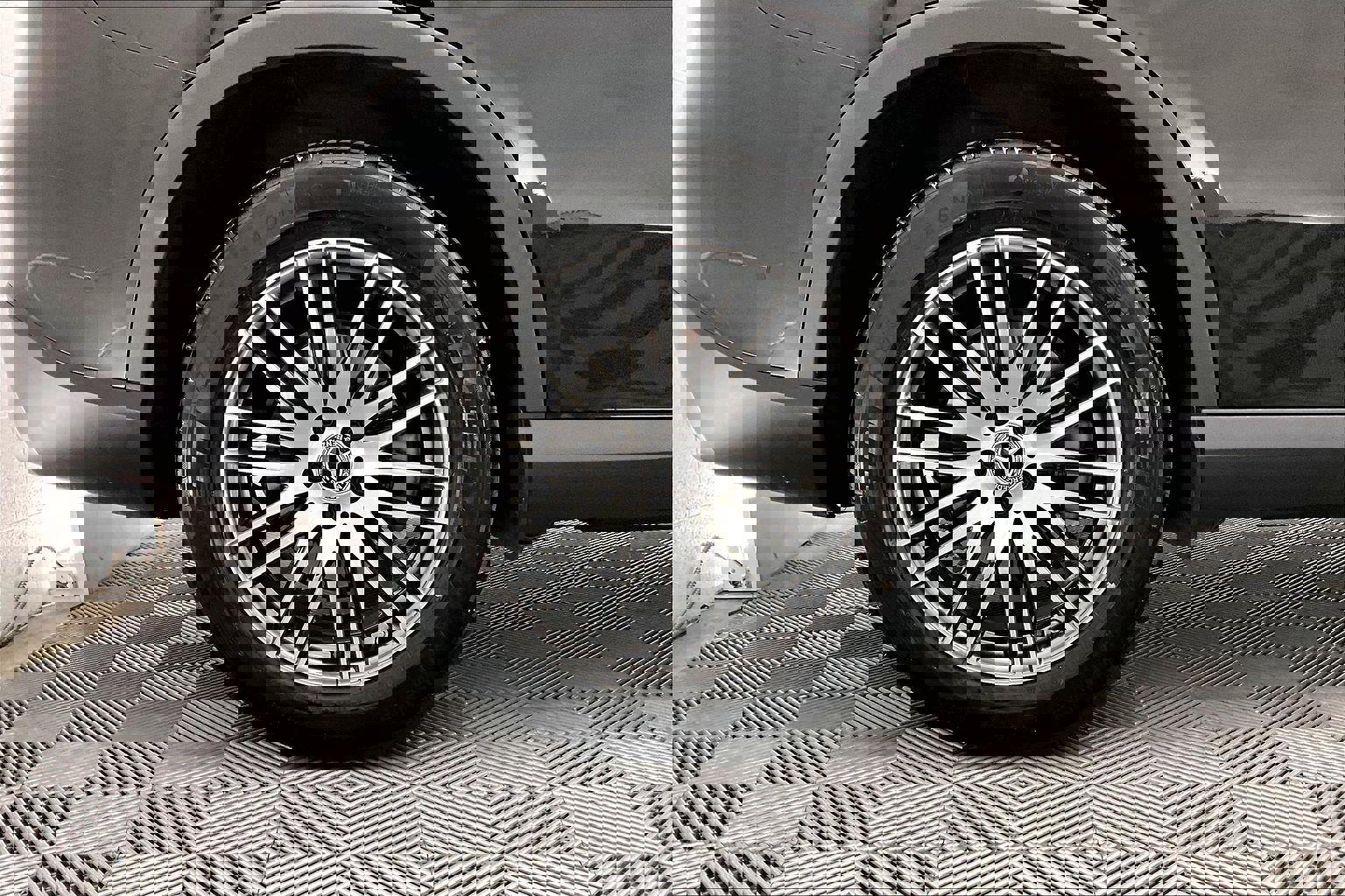 Used 2026 Mercedes-Benz GLC 300 image 8