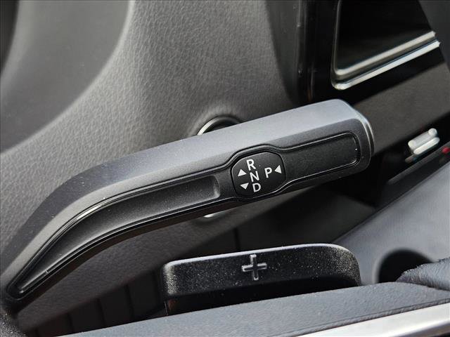 Used 2024 Mercedes-Benz eSprinter 170 Cargo image 17