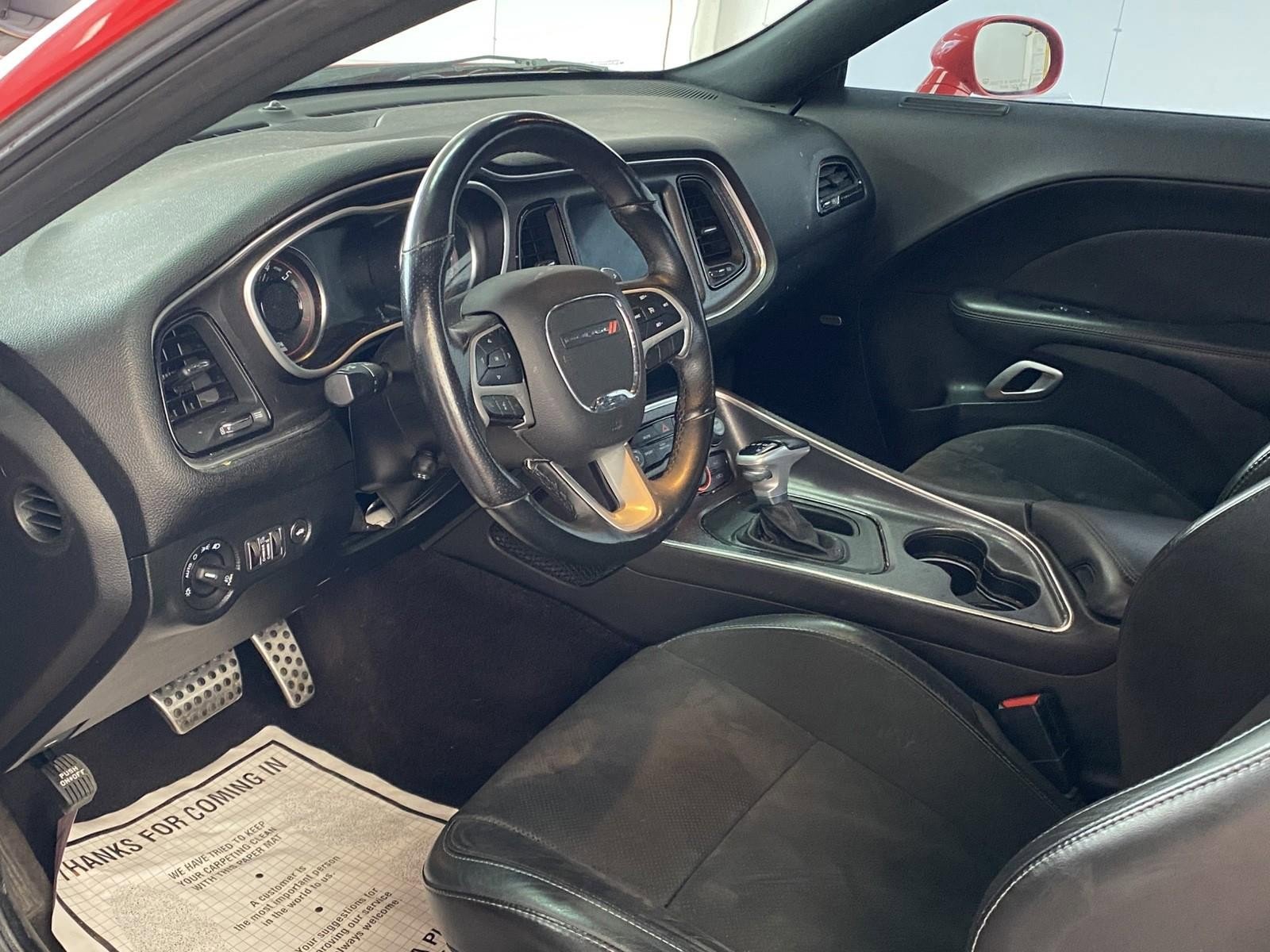 Used 2018 Dodge Challenger R/T Scat Pack w/ Leather Interior Group image 15