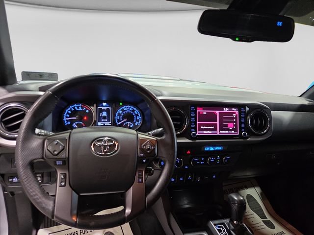 Used 2023 Toyota Tacoma TRD Sport w/ Technology Package AWD/4WD image 10