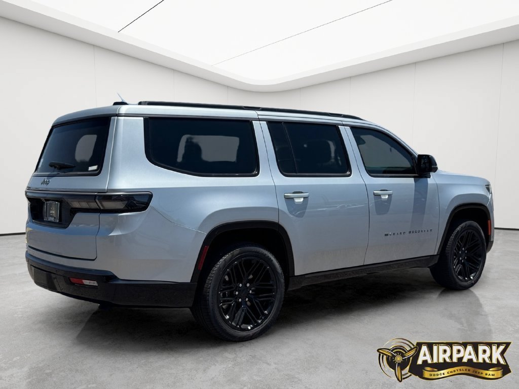 New 2026 Jeep Grand Wagoneer Limited AWD/4WD image 4