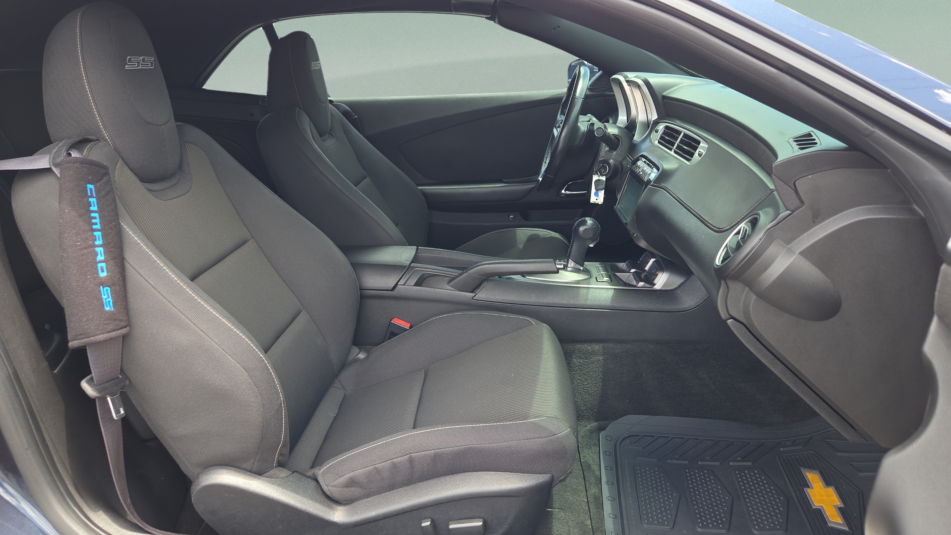 Used 2013 Chevrolet Camaro SS RWD image 16
