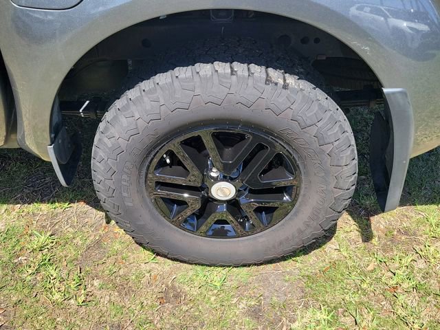 Used 2016 Nissan Frontier SV RWD image 6