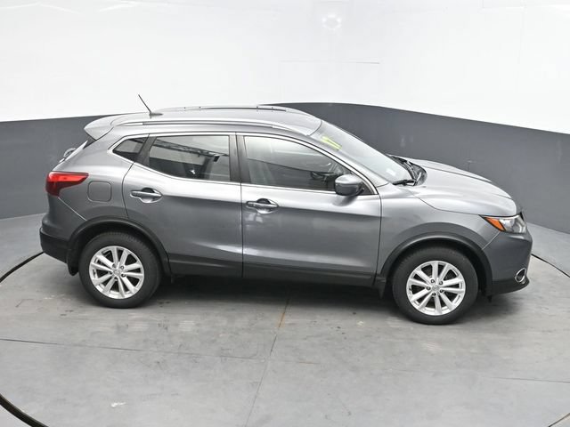 Used 2017 Nissan Rogue Sport SV w/ SV All-Weather Package AWD/4WD image 38