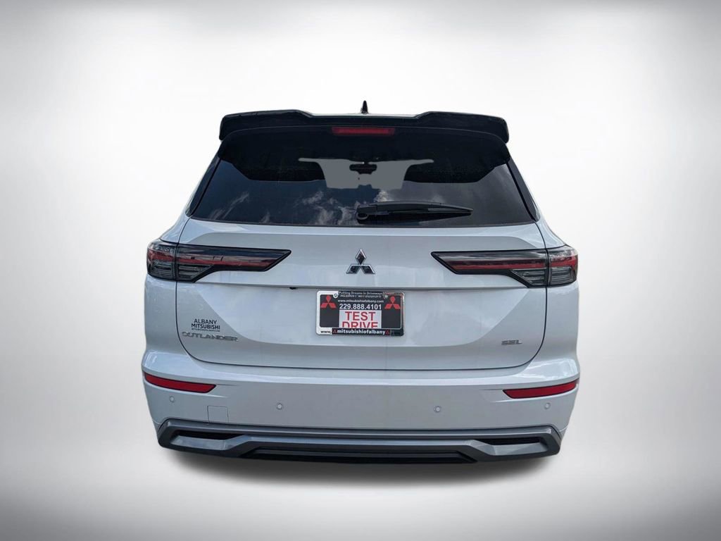 New 2026 Mitsubishi Outlander SEL image 4