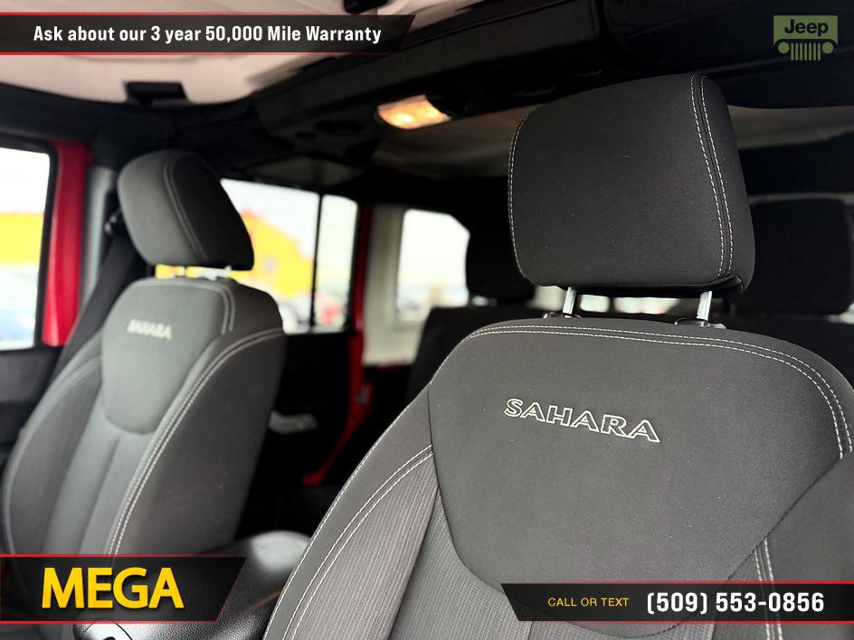 Used 2016 Jeep Wrangler Unlimited Sahara w/ Connectivity Group AWD/4WD image 19