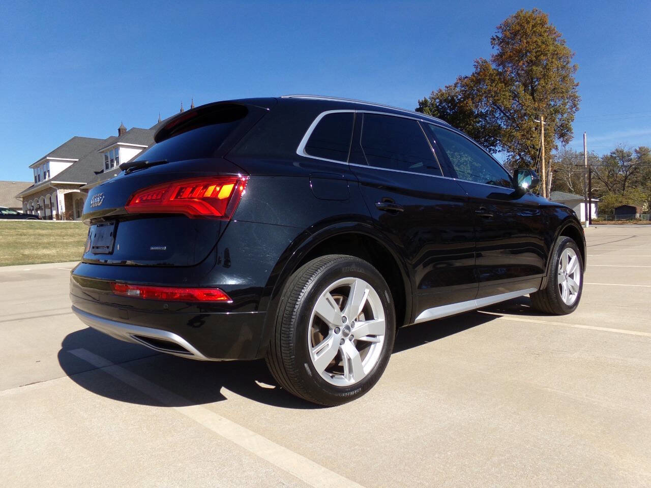 Used 2019 Audi Q5 2.0T Premium Plus w/ Premium Plus Package image 38