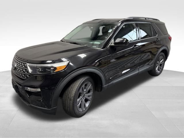 Used 2022 Ford Explorer XLT w/ Equipment Group 202A