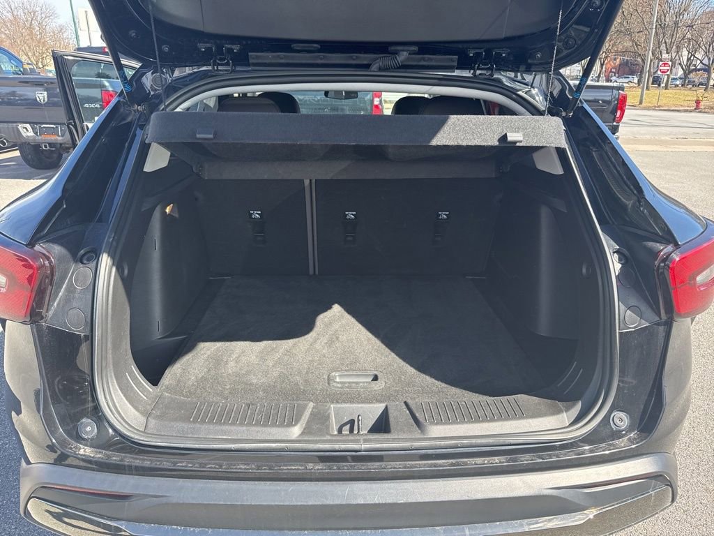 Used 2024 Chevrolet Trax ACTIV w/ Driver Confidence Package image 17