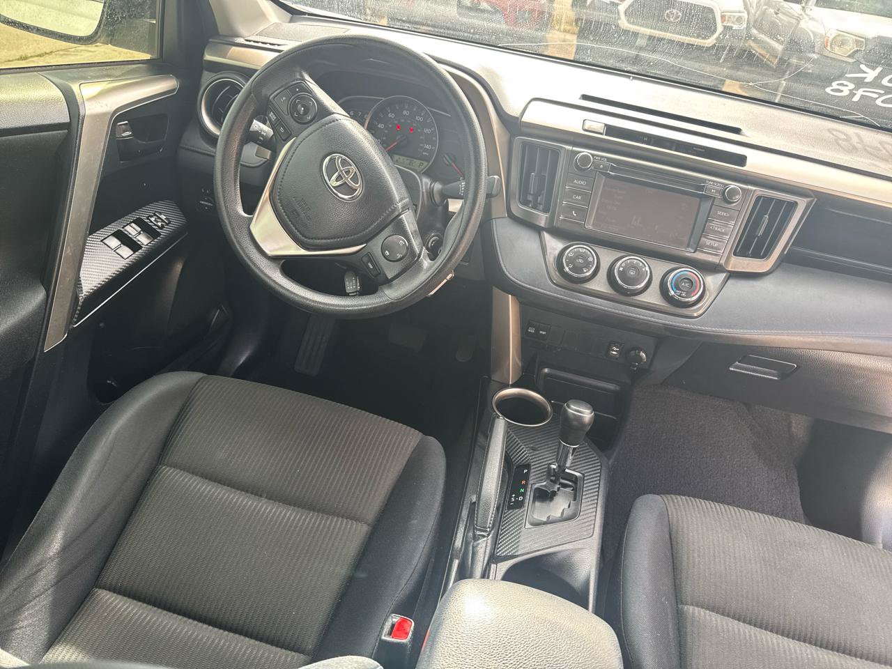 Used 2015 Toyota RAV4 LE FWD image 22