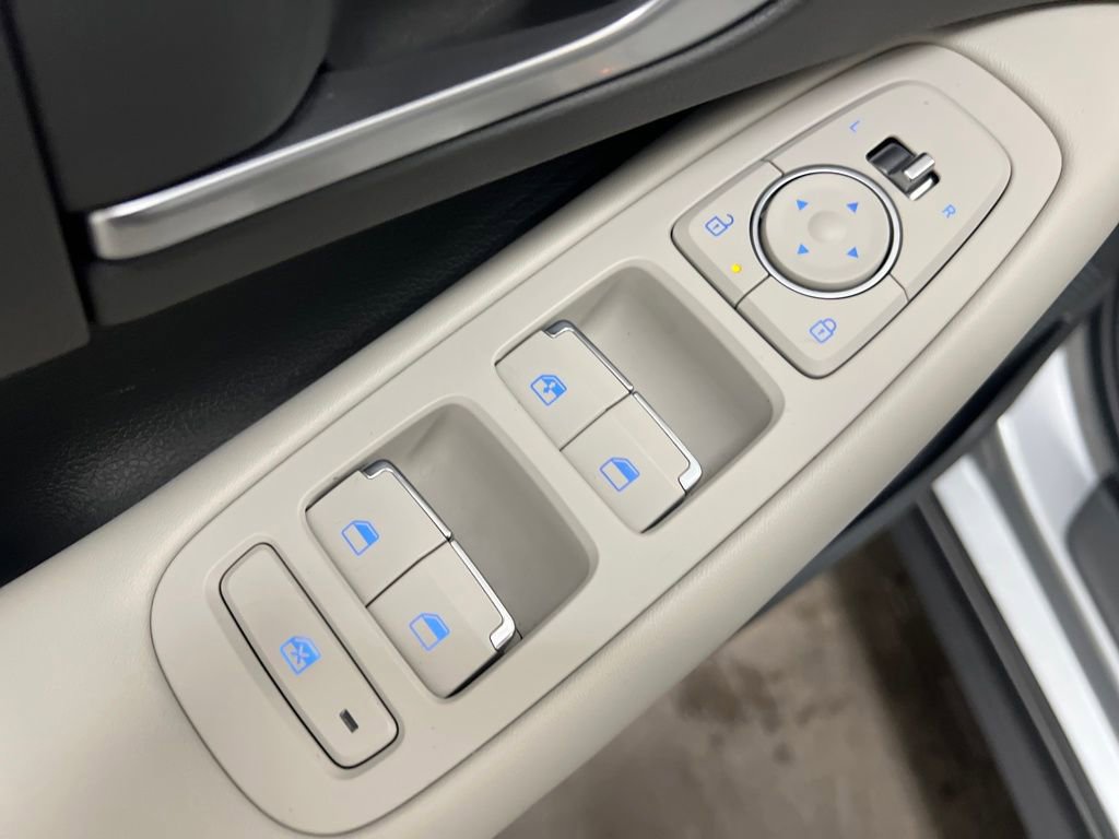 Used 2025 Hyundai Sonata SE image 13