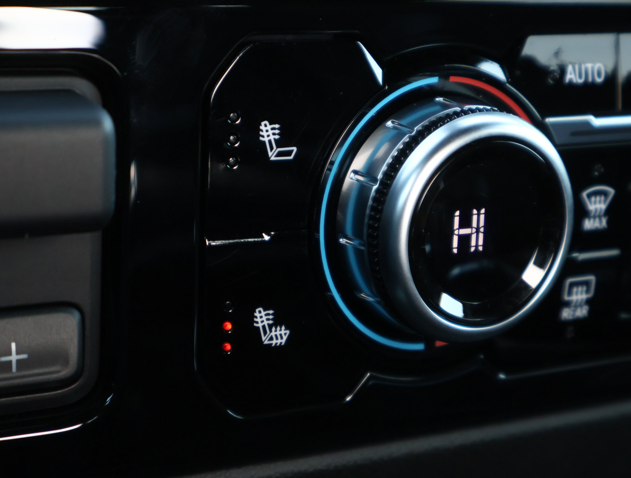 Used 2024 GMC Sierra 1500 Elevation w/ Elevation Premium Package image 21