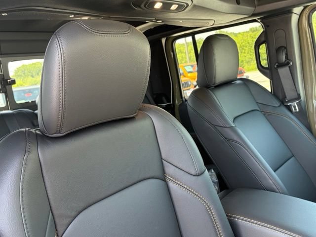 New 2026 Jeep Gladiator Sport AWD/4WD image 29