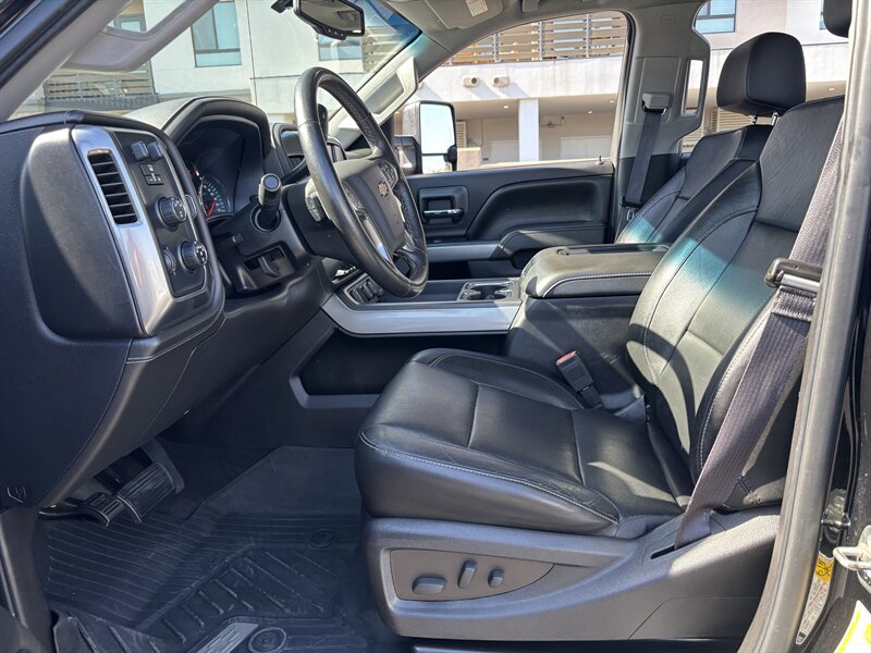 Used 2016 Chevrolet Silverado 2500 LTZ w/ LTZ Plus Package AWD/4WD image 10