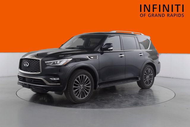 Used 2024 INFINITI QX80 Sensory AWD/4WD image 3