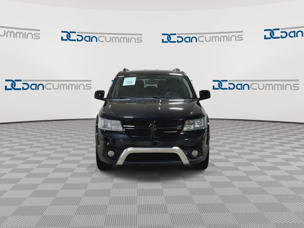 Used 2017 Dodge Journey Crossroad FWD image 3