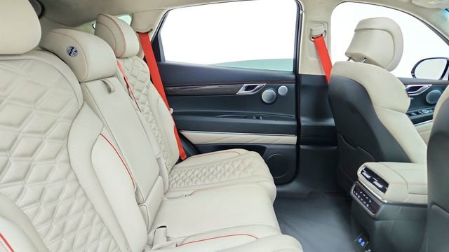 Used 2025 Genesis GV80 3.5T e-SC image 26