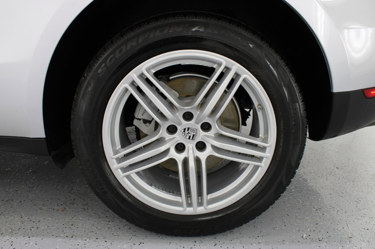 Used 2017 Porsche Macan S image 80