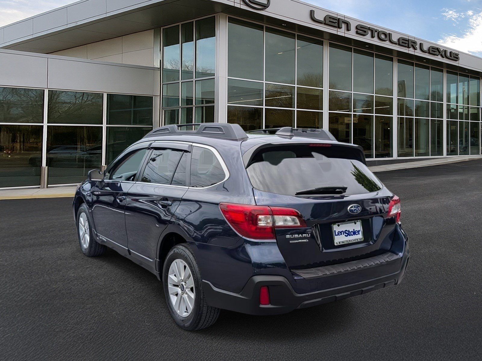 Used 2018 Subaru Outback 2.5i Premium AWD/4WD image 5