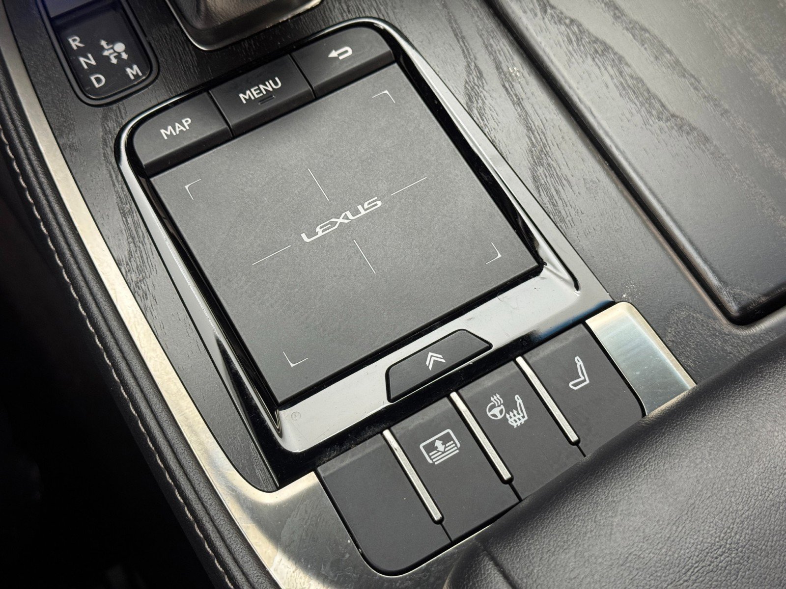 Used 2021 Lexus LS 500 w/ Cold Weather Package (CK) RWD image 34