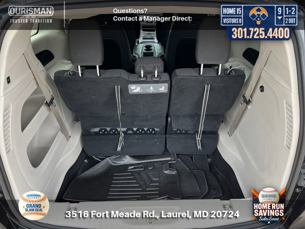 Used 2019 Chrysler Pacifica Touring Plus w/ Tire & Wheel Group FWD image 18