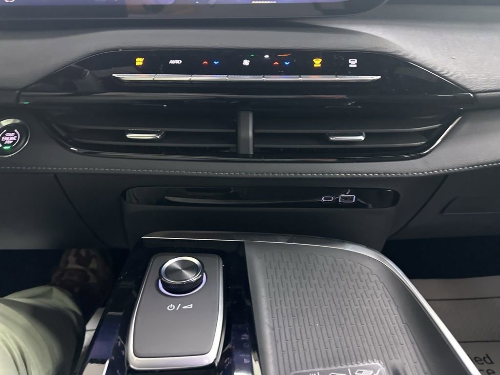 New 2026 Buick Enclave Sport Touring w/ Power Package image 41