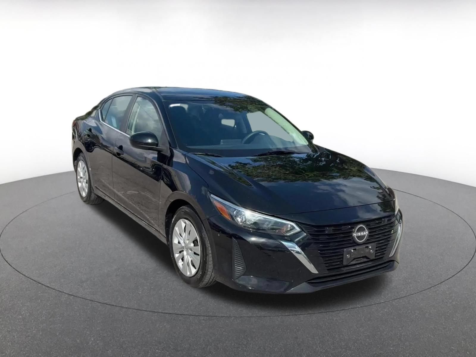 Used 2025 Nissan Sentra S FWD image 3