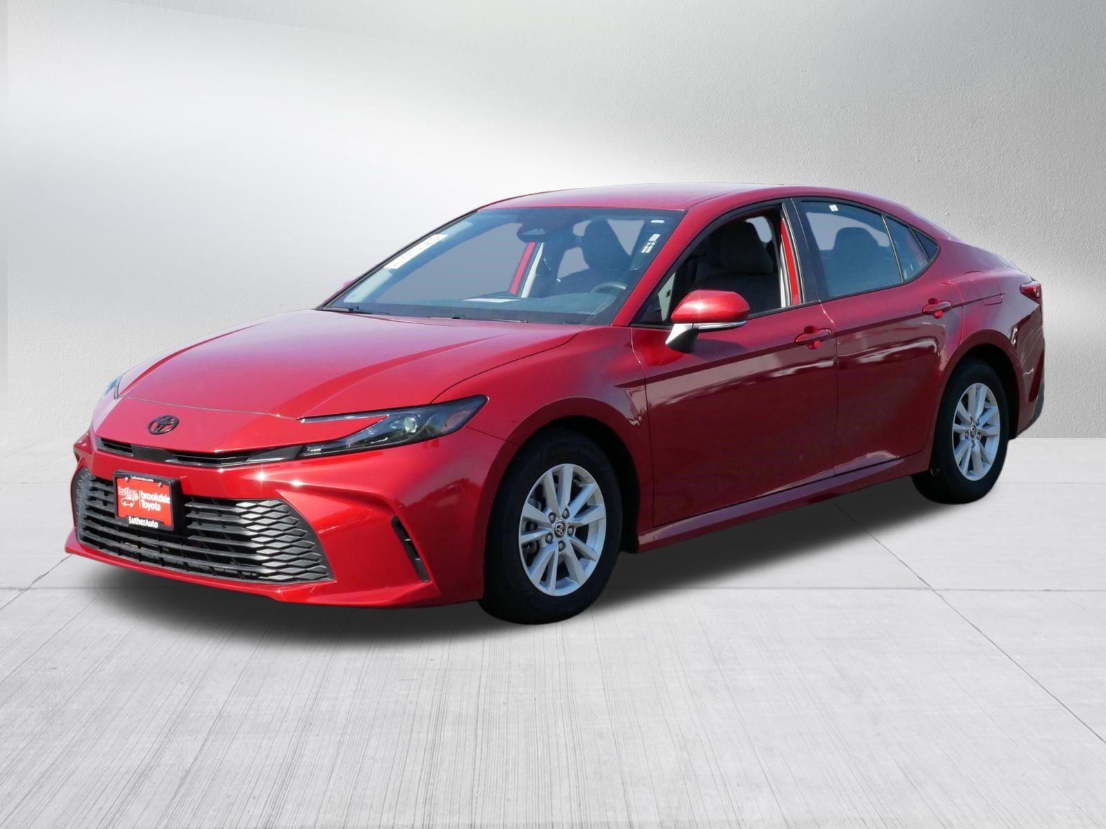 Certified 2025 Toyota Camry LE FWD image 3