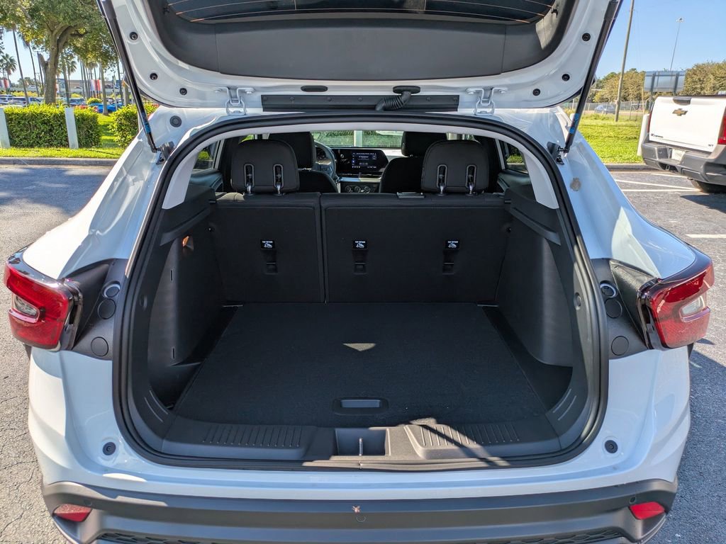 New 2026 Chevrolet Trax LS w/ Driver Confidence Package image 13