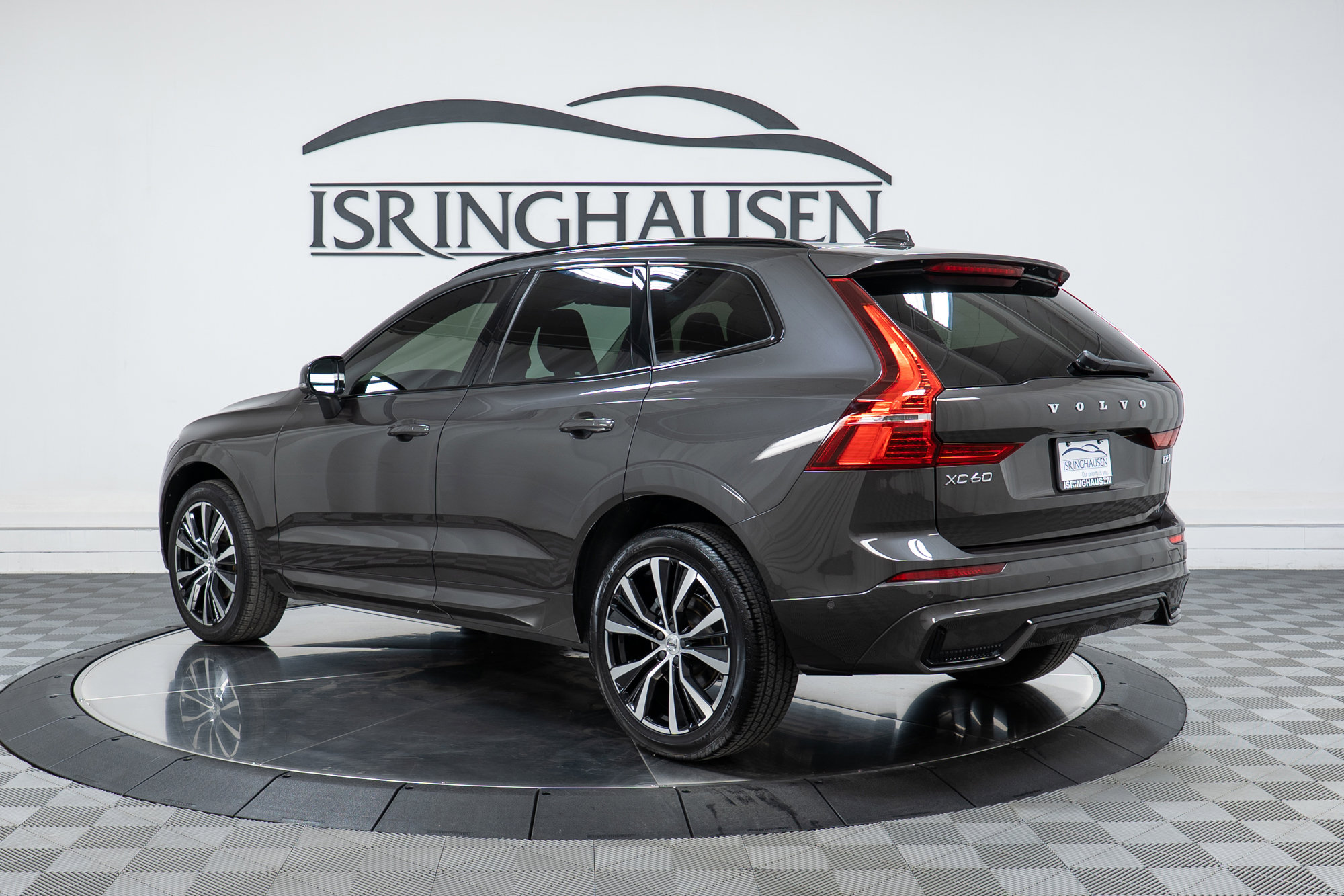 Certified 2023 Volvo XC60 B5 Plus w/ Climate Package image 7